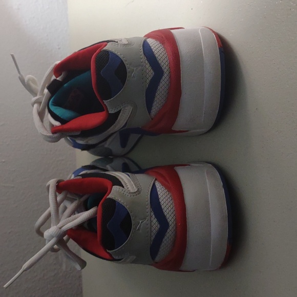 Pair of Puma RS-X running shoes. - Picture 3 of 5